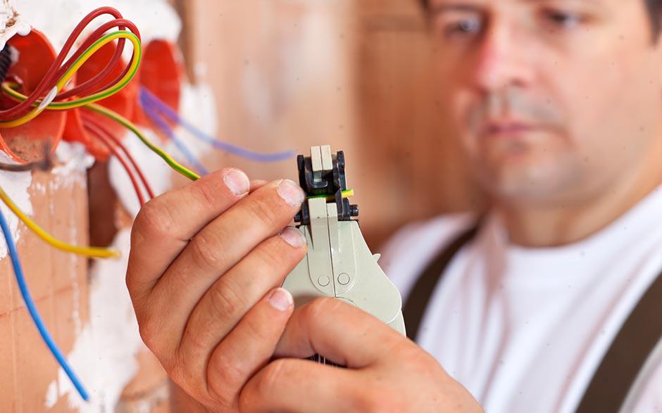 recherche travail électricien bâtiment Achères