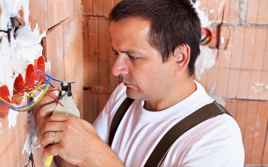 recherche travail électricien bâtiment Achères